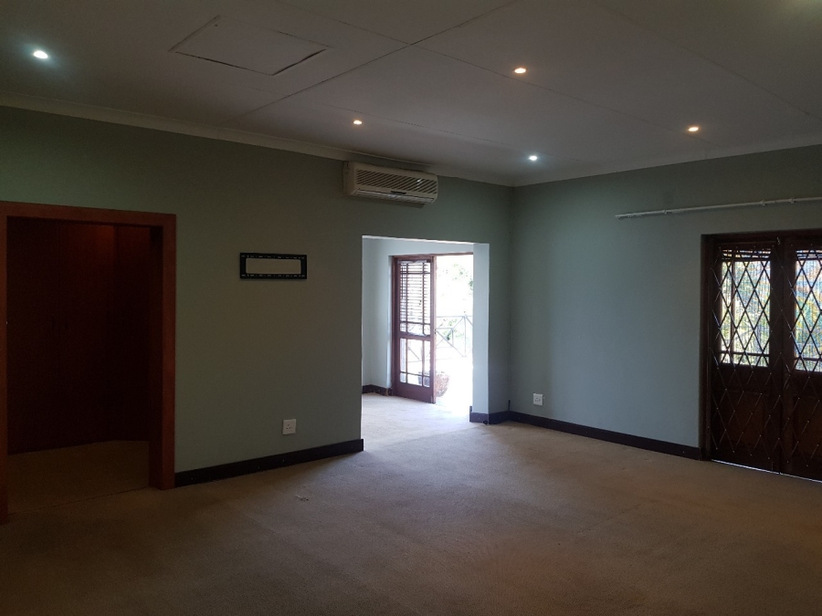 To Let 4 Bedroom Property for Rent in Cashan North West